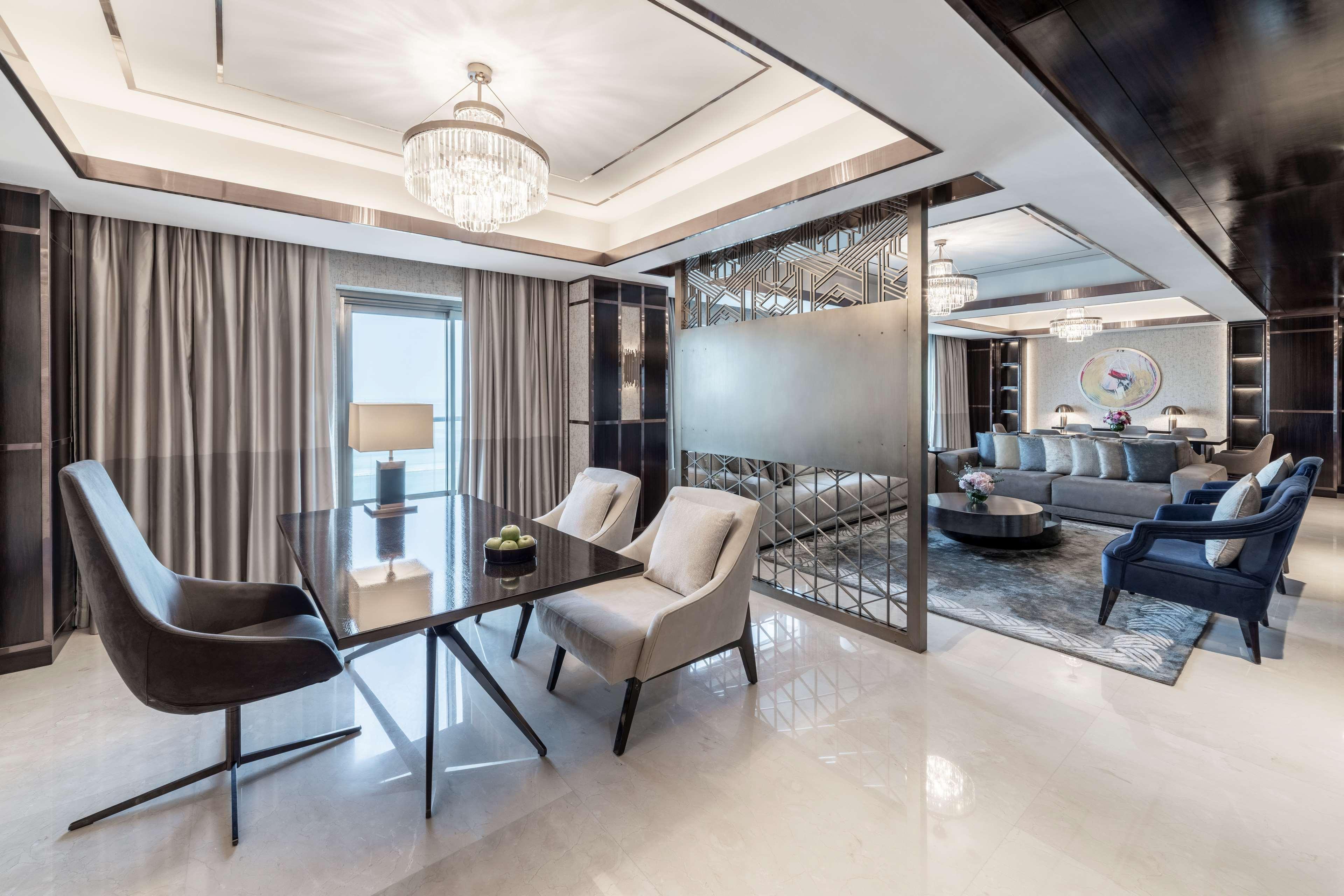 Hilton Doha The Pearl Hotel Bagian luar foto The Presidential Suite